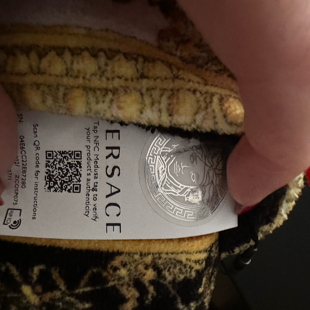 Versace slippers - Picture 4 of 7